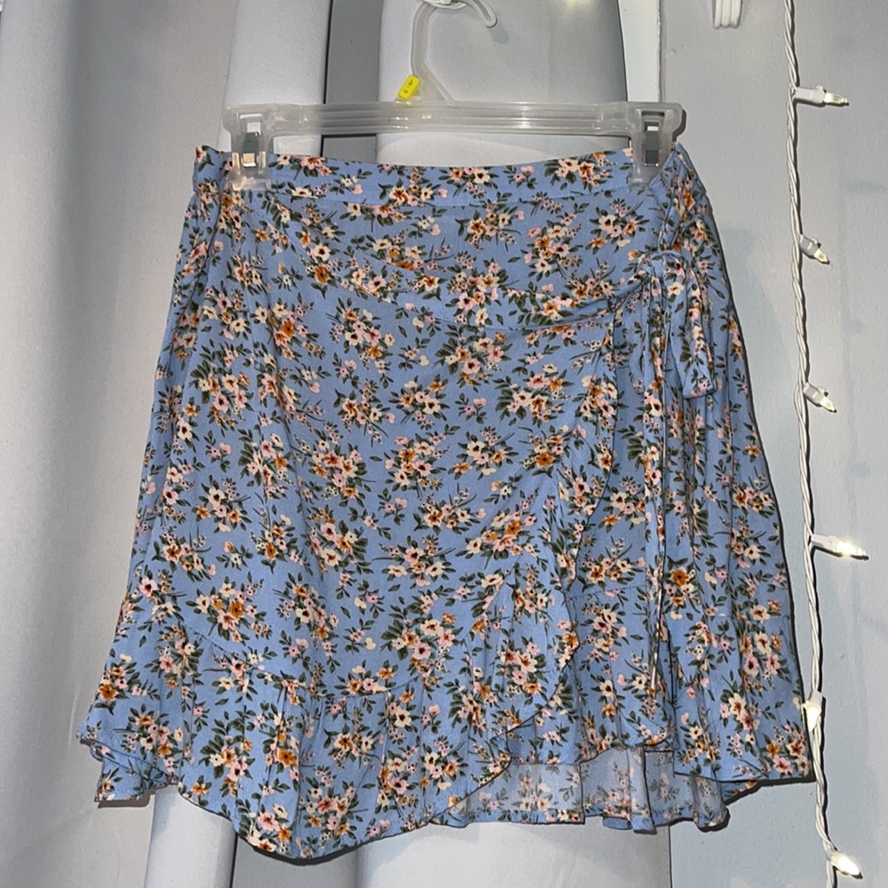 American eagle floral wrap skirt